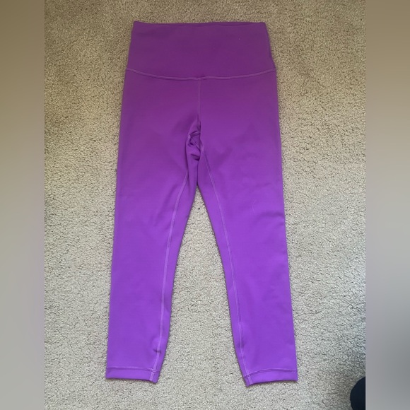 Lululemon Wunder Train 23” Leggings - Picture 2 of 3